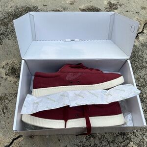 Tretorn authentic Sweden canvas shoes women’s size 9 color “Sangria”